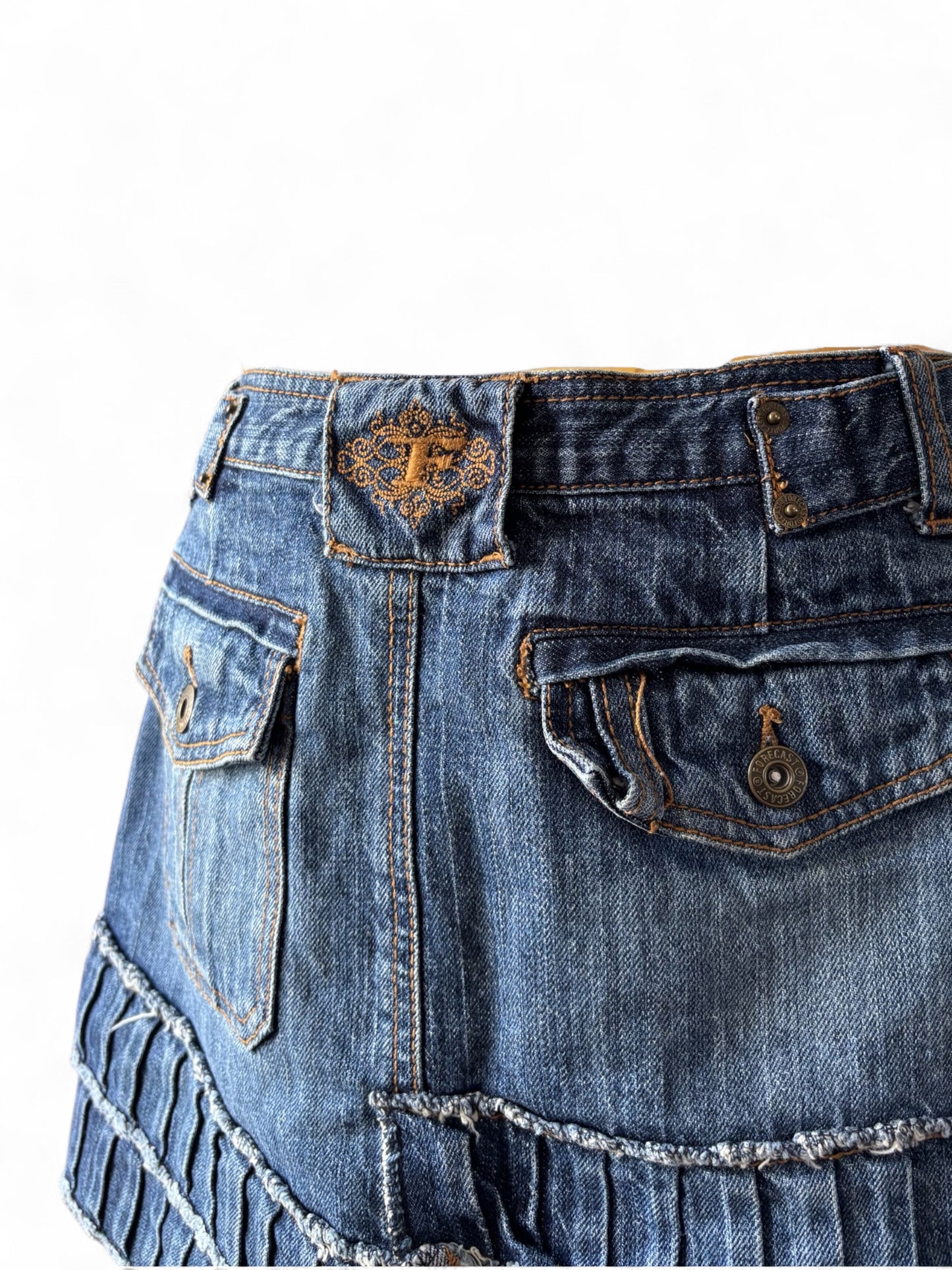 Jupe portefeuille en jean asymétrique