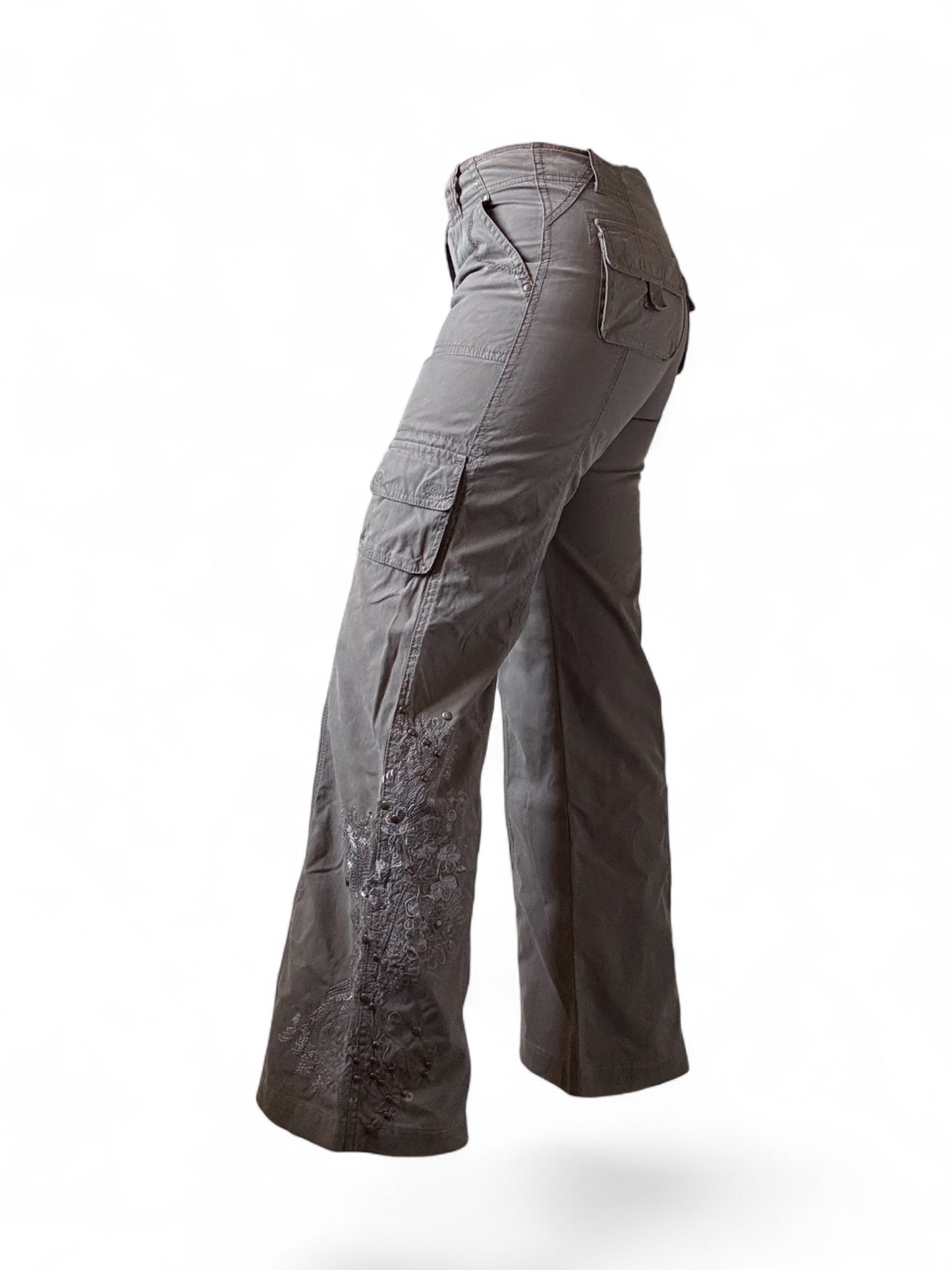Pantalon cargo broderie floral
