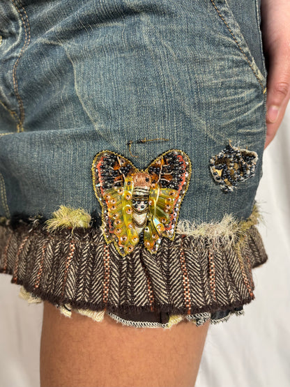 Mini jupe en jean broderie papillon