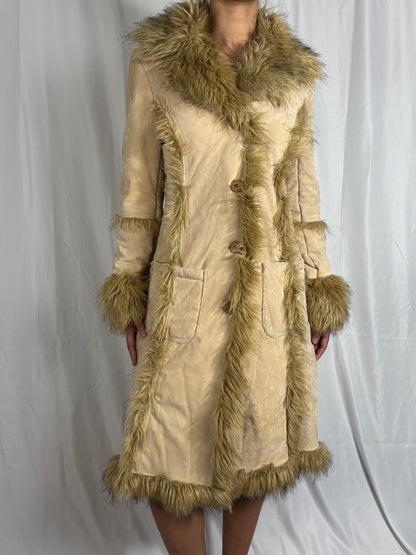 Manteau fausse fourrure Lion