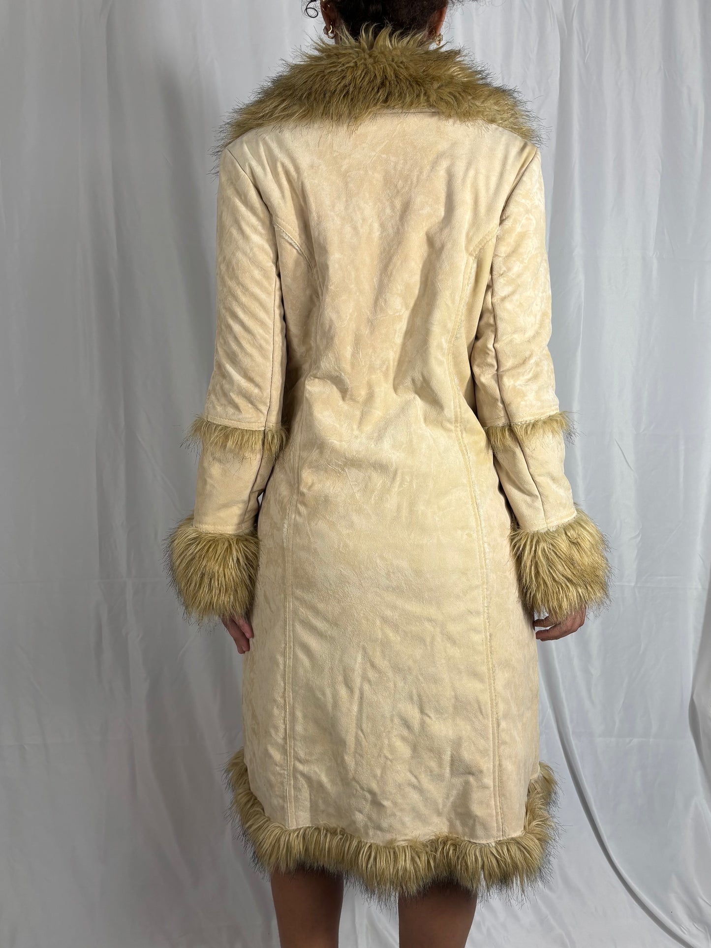 Manteau fausse fourrure Lion