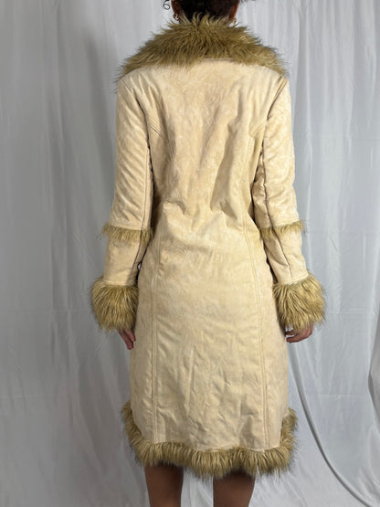 Manteau fausse fourrure Lion