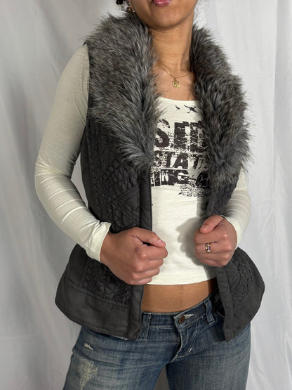 Veste sans manche col fourrure