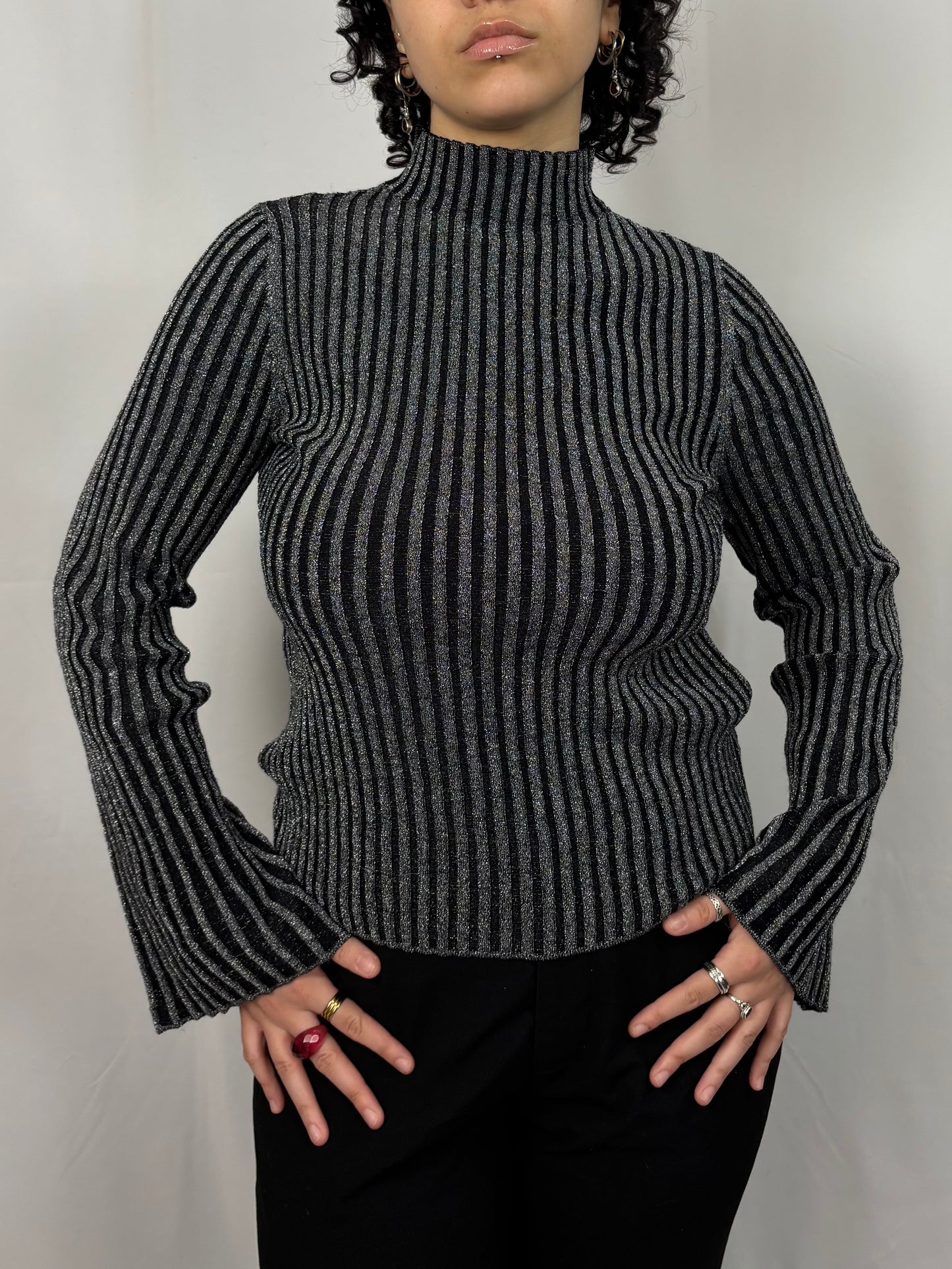 Pull cotelé à paillettes