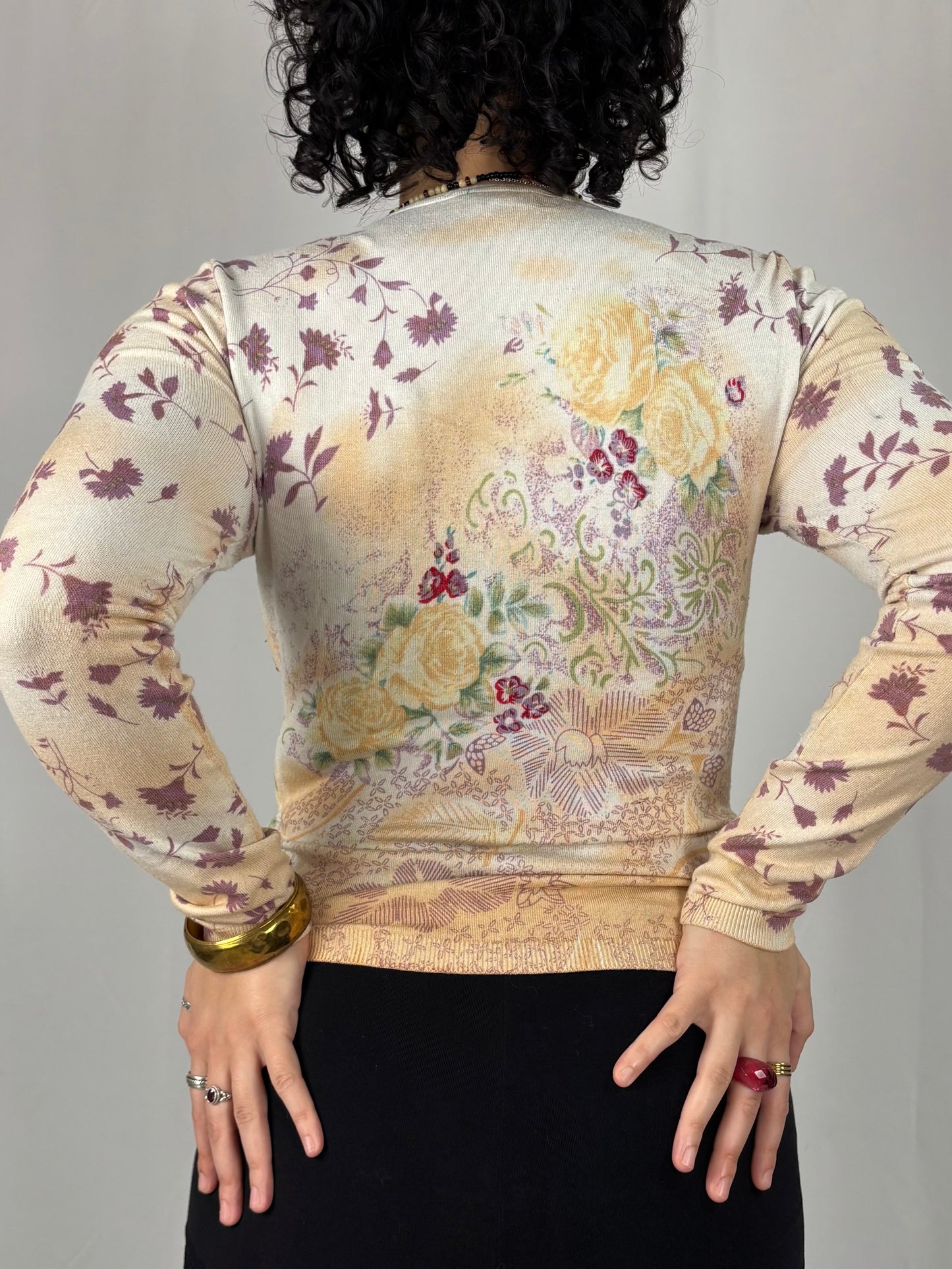 Teeshirt broderie perles et motifs fleurs