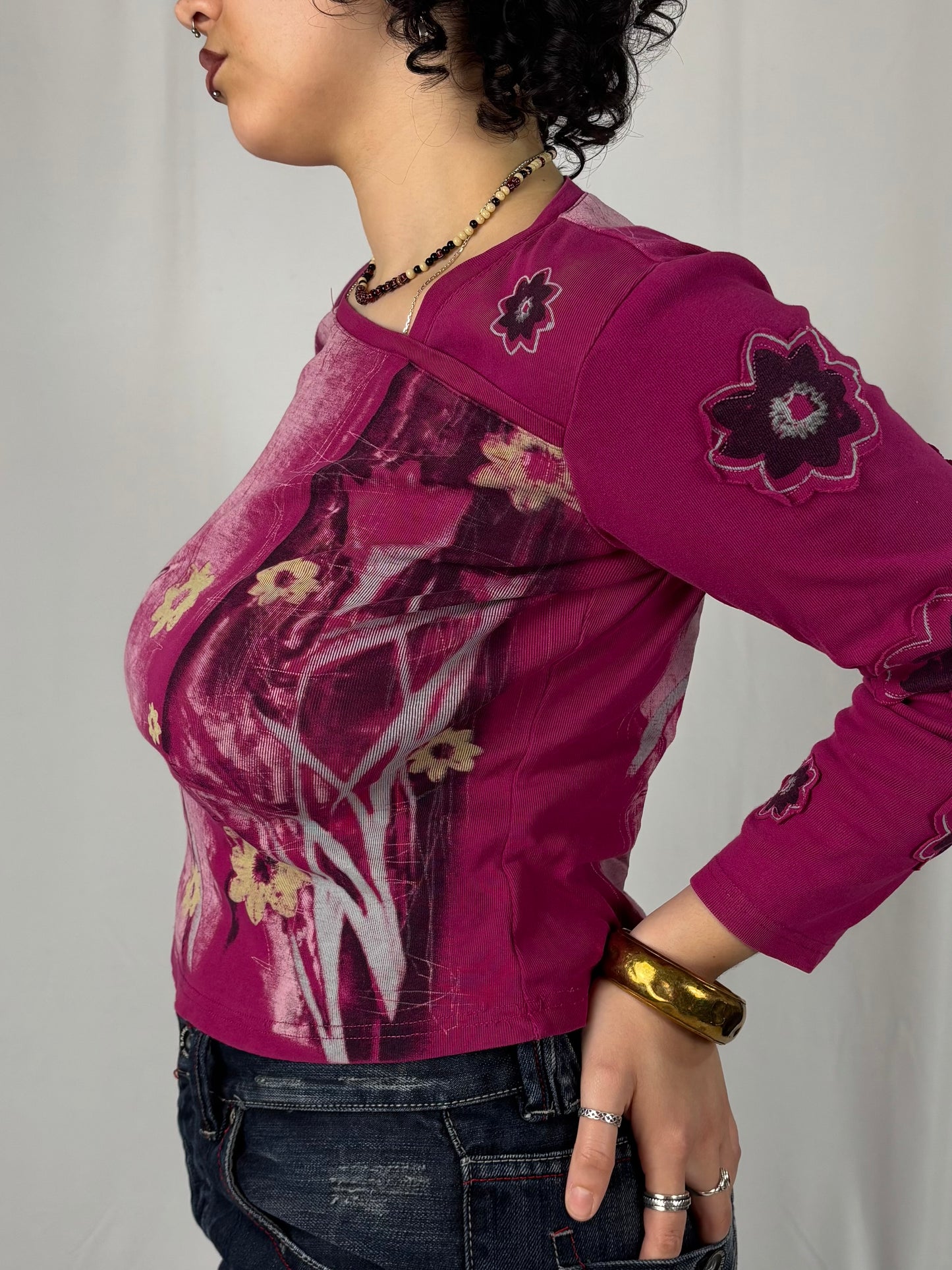 Teeshirt manches longue à fleurs en relief