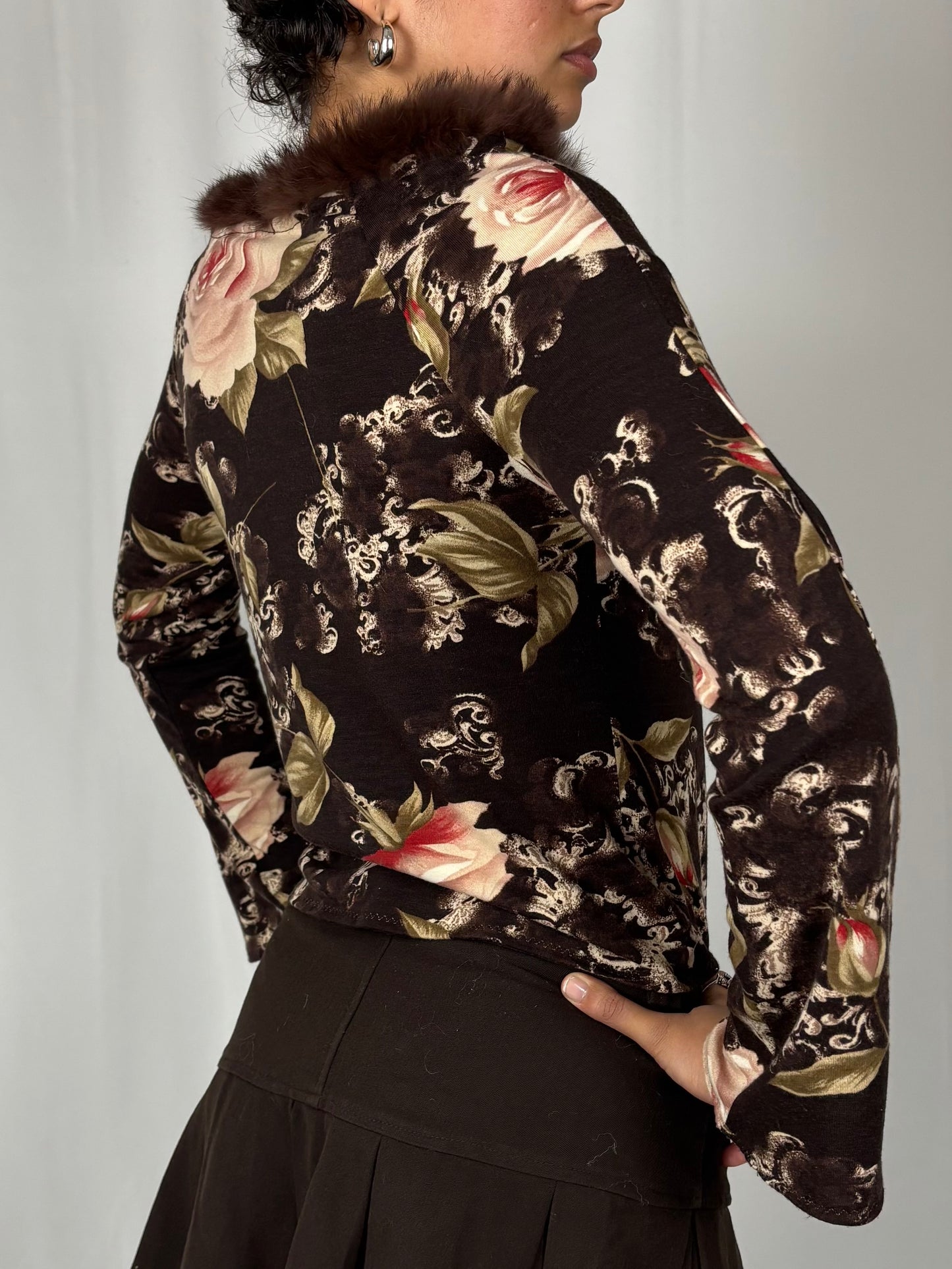 Top fleuri col fourrure