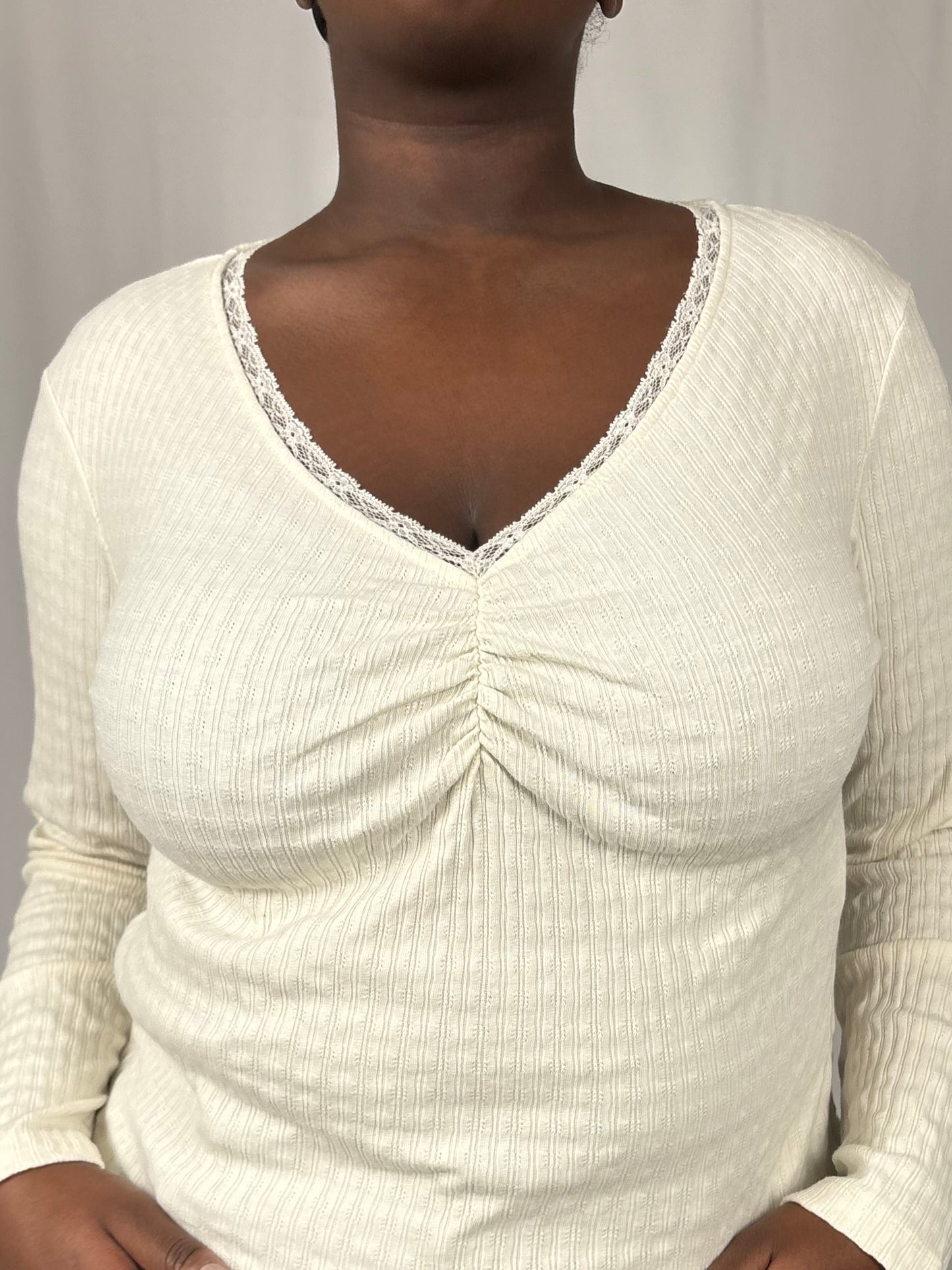 Teeshirt blanc col dentelle